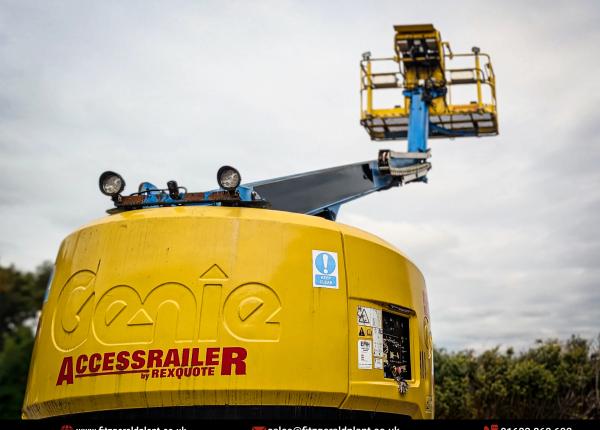 Accessrailer Genie Z-62/40 Excavator